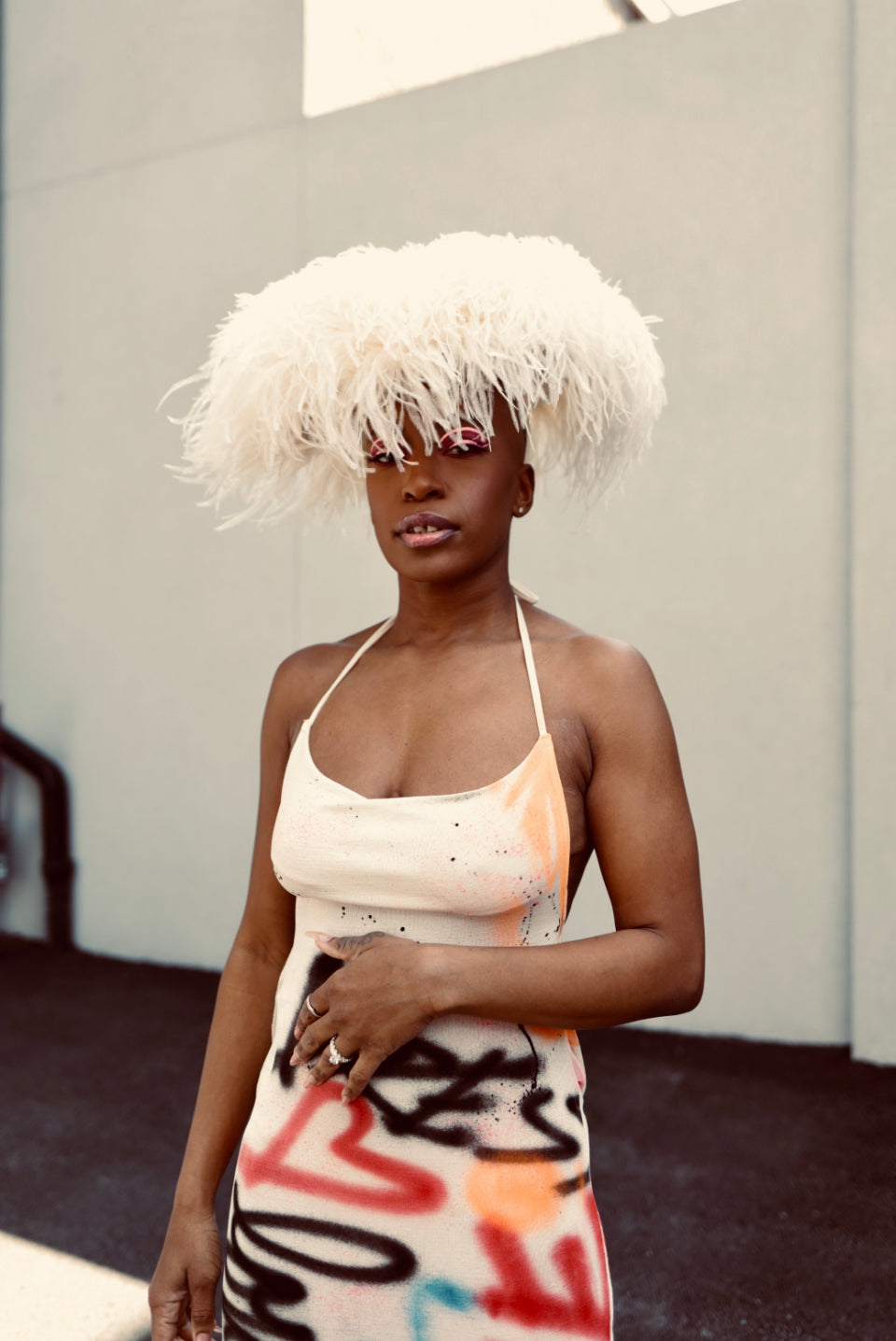 Fancy ostrich saucer hat