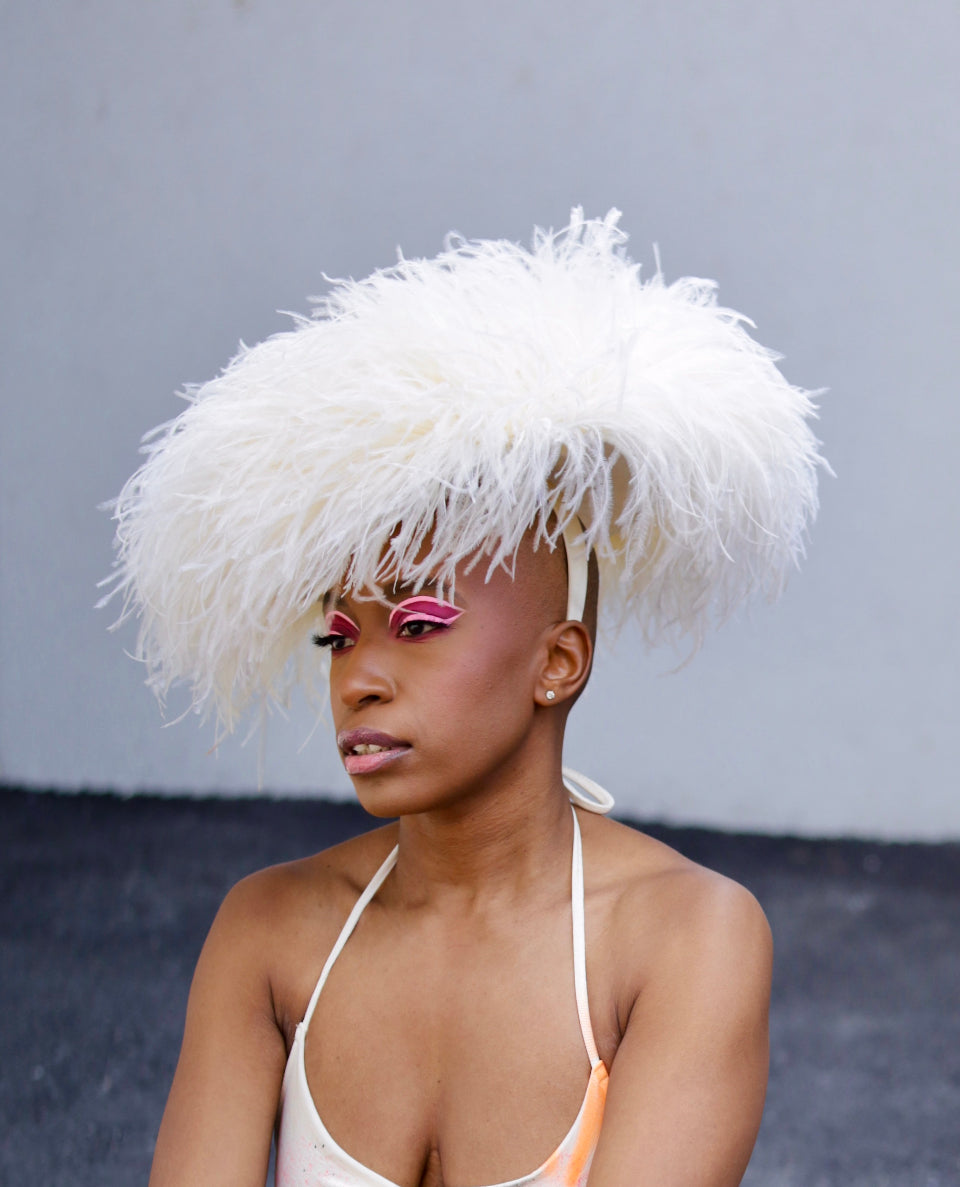 Fancy ostrich saucer hat