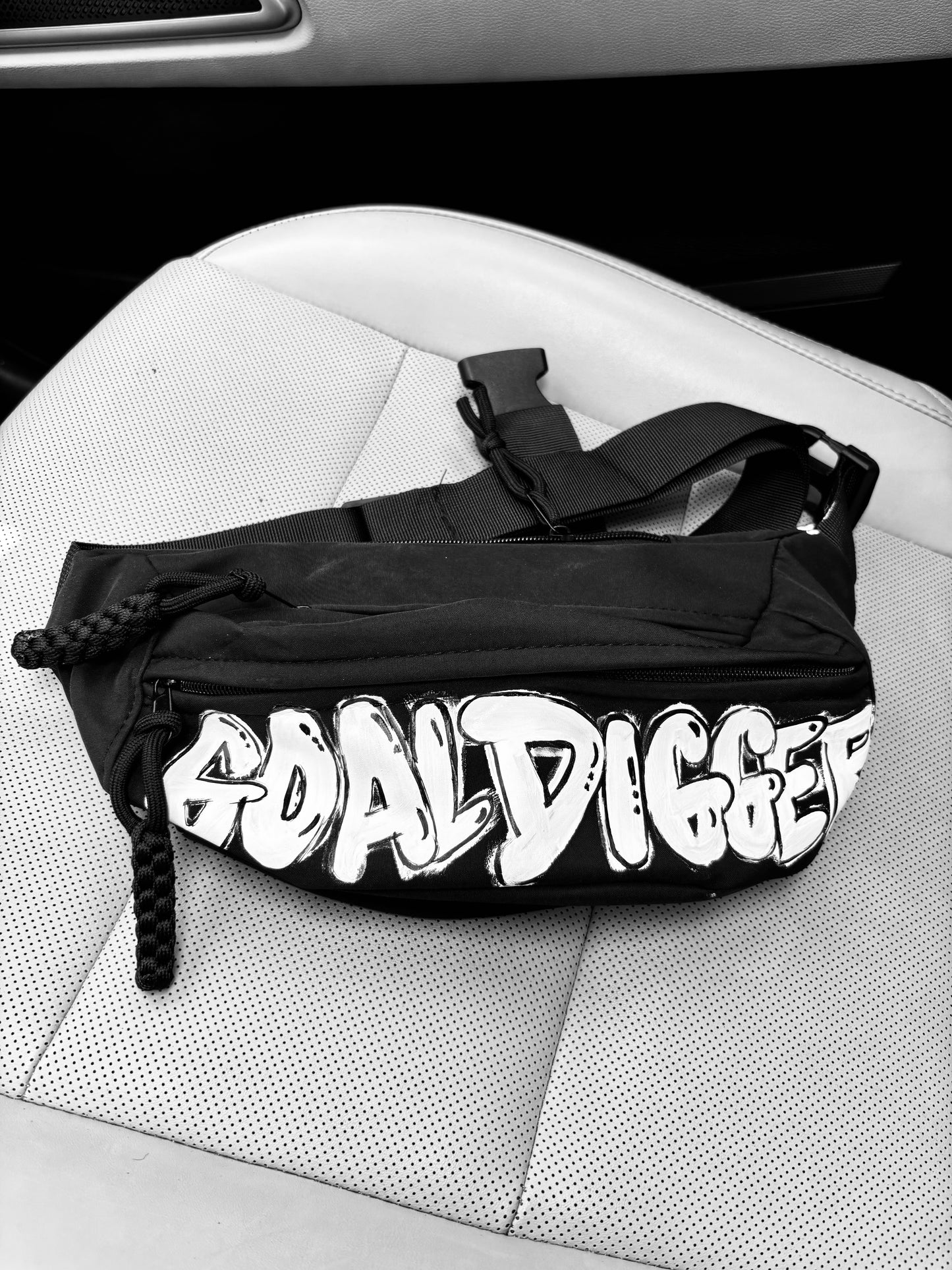 Goal Digger Fanny Pack (black)